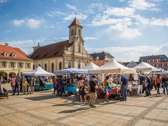 7 Best Flea Markets In Europe