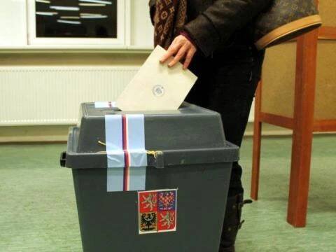 Deset poslanců ze Zlínského kraje mandát obhajuje, dva ne - ZLIN.CZ