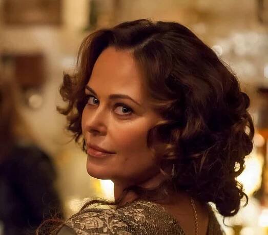 polly-walker