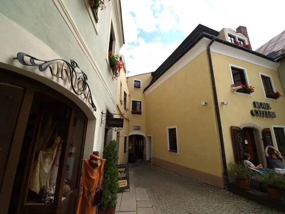 Hotel Celerin - Accommodation Telč