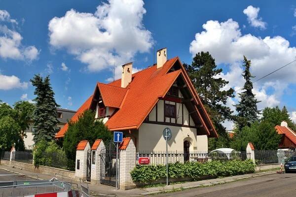 Soubor:Strašnice Trmalova vila 1.jpg – Wikipedie