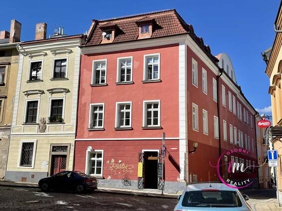 Pronájem bytu 4+1 Jihlava, Hluboká | Osobní reality