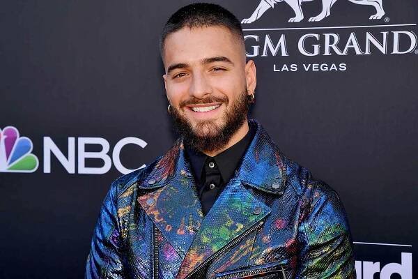 Maluma Drops Surprise New Single and Sensual Music Video to 'Cositas De La USA'