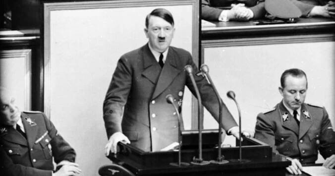 Před 80 lety začal v Sudetech henleinovský pokus o převrat. Odstartoval ho Hitlerův projev