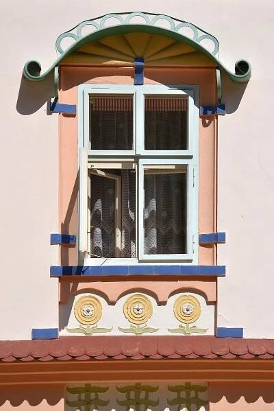 Soubor:Jurkovičův dům v Luhačovicich 03 - detail.jpg