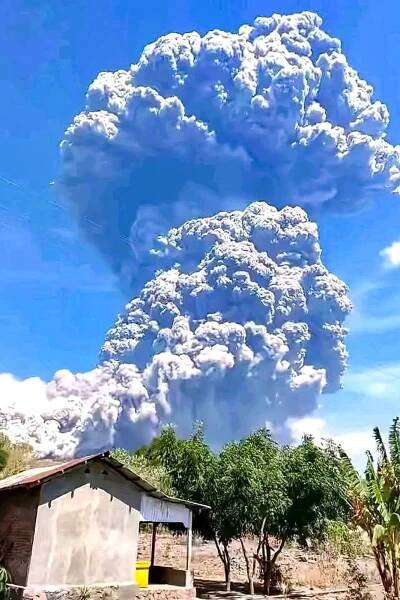 Blíží se něco velkého? Sopečné erupce pod drobnohledem vědců