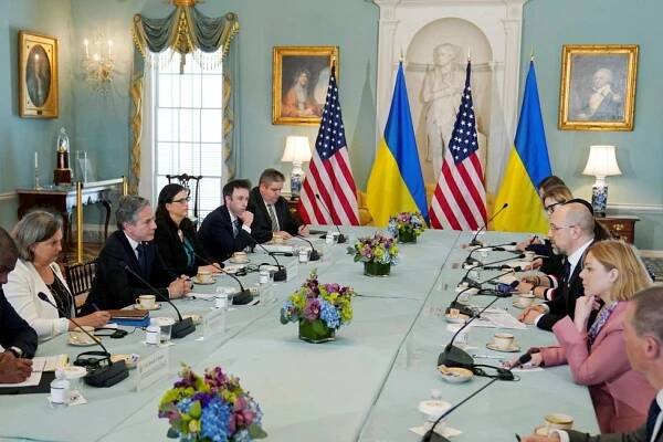 Blinken: Rusko selhává ve svých válečných cílech! USA slíbily Ukrajině pomoc za 16 miliard korun