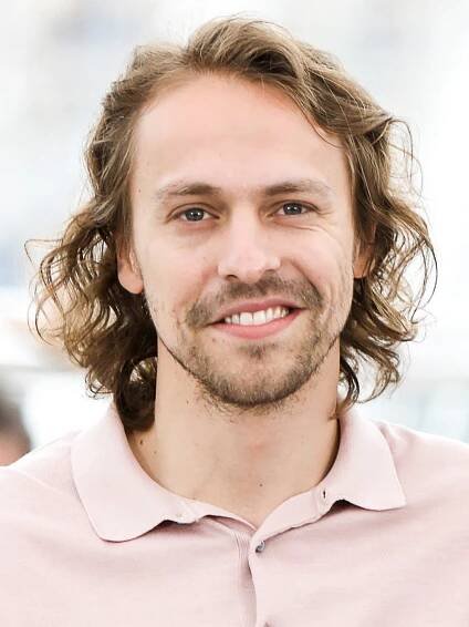 Metin Akdülger - Actor