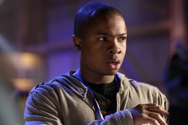 Sam Jones III - Smallville - Hrdina - Z filmu