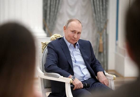 Putin sesadil gubernátora podezřelého z braní úplatků. Našli u něj půl miliardy rublů