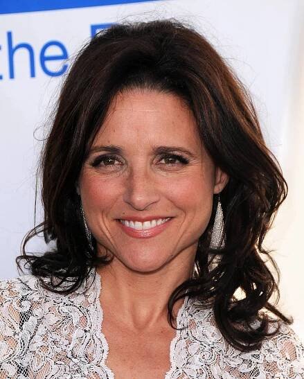 Julia Louis-Dreyfus At Heal The Bay Event Wallpaper
