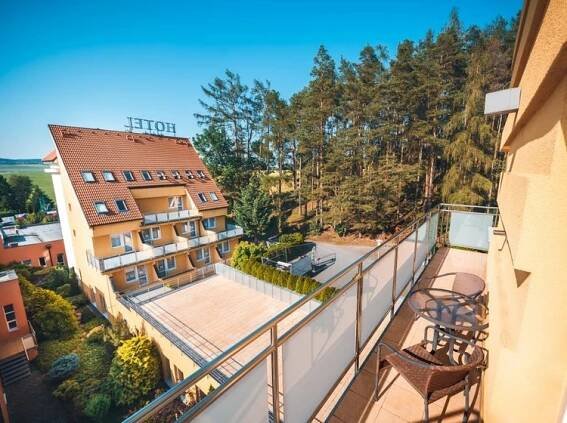 Hotel Akademie Naháč, Chocerady | Hotel.cz