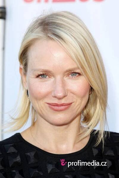 Naomi Watts - celebrity účes - HappyHair