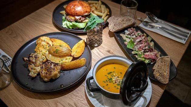 Bistro Nro 66 - kousek venkova v srdci Olomouce. Láká na steaky i kapra