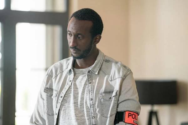 Policajtka Barbie - Ce qui ne tue pas rend plus fort - Z filmu - Christophe Ntakabanyura