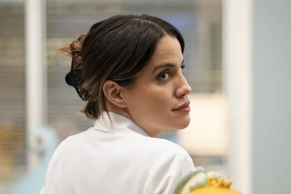 Chirurgové - Divoká noc - Z filmu - Natalie Morales