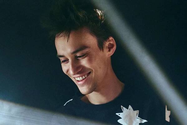 Hudební všeuměl Jacob Collier přijede na JazzFestBrno