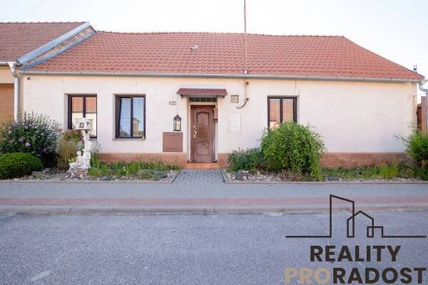Prodej rodinného domu 3+kk v obci Krhovice /okr. Znojmo/ | REALITY PRORADOST s.r.o 