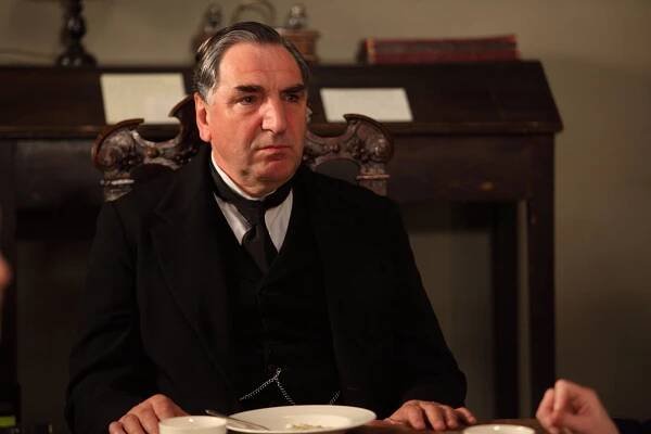 Panství Downton - Série 2 - Epizoda 1 - Z filmu - Jim Carter