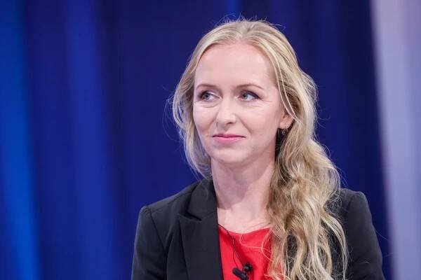 "Česká republika by měla odstoupit od emisních povolenek - ať nás z EU třeba vyhodí,“ vyzývá nekompromisně Karla Maříková z SPD - CZ24.NEWS