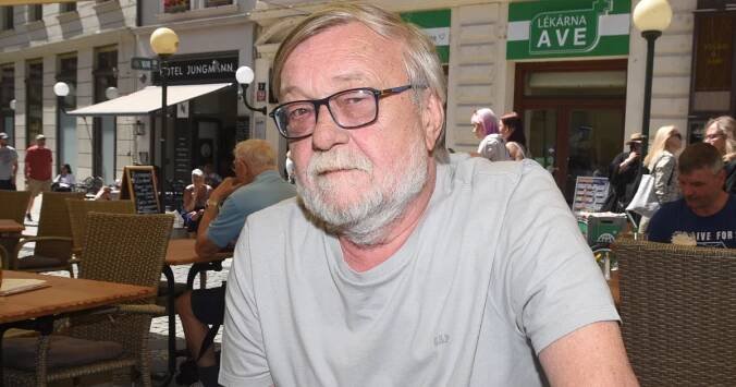 Díky herectví sekl s alkoholem, pak přišel infarkt. 13. komnata herce Dušana Sitka