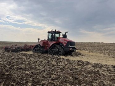 Vybrali Quadtrac CASE IH: pásový traktor s nejnižší možnou spotřebou | AGRI CS a.s. 