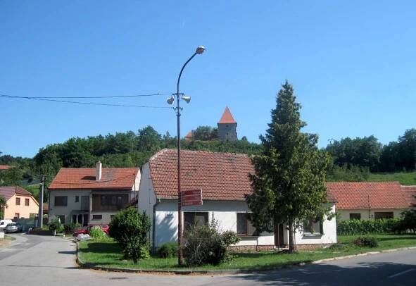Bošovice s tvrzí