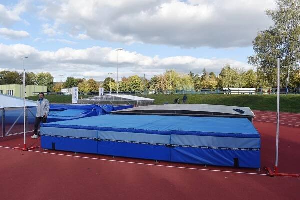 VIDEO: Stadion v Blansku se pyšní novým oválem, areál nyní může hostit šampionát