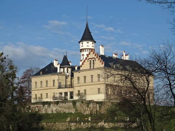 Soubor:Zámek 12.jpg