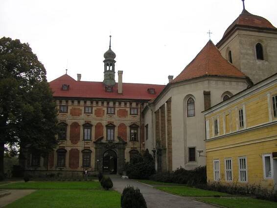 Soubor:Libochovice zamek 07102007.JPG – Wikipedie
