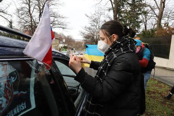 Praha se chystá na příchod uprchlíků: Ukrajinci budou mít MHD zdarma, připravují se i školy