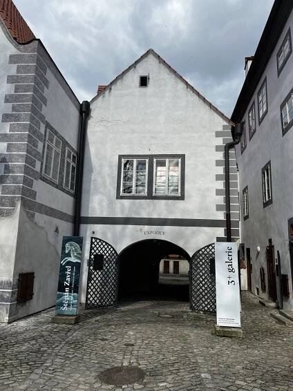 Zažijte středověk ve 3+ galerii v Českém Krumlově - Rodina cestuje