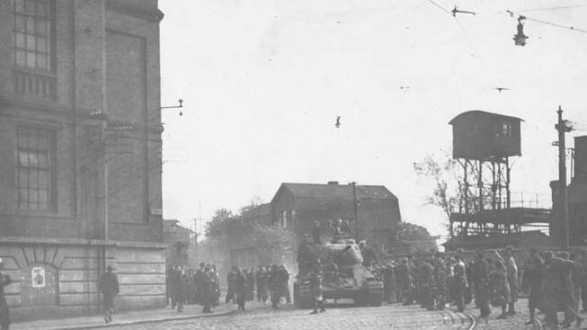 Československé tanky vpřed. Cíl? Most: Ostrava byla osvobozena 30. dubna 1945
