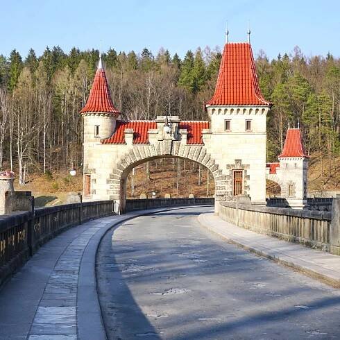 Přehrada Les Království a naučná stezka | Slevomat.cz