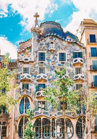 Art Nouveau | explore the art movement that emerged in France, Belgium