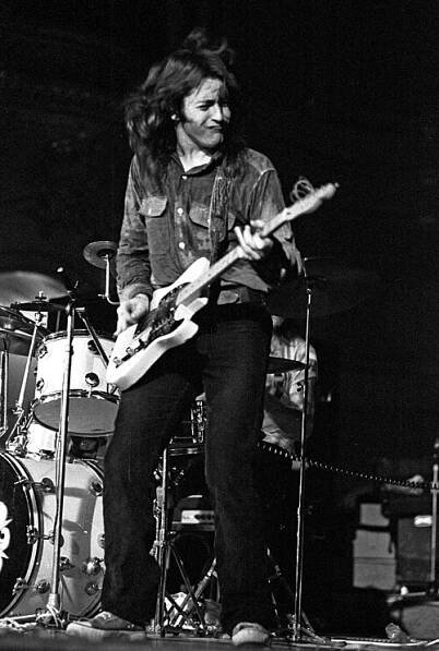Rory Gallagher - Wikipedia