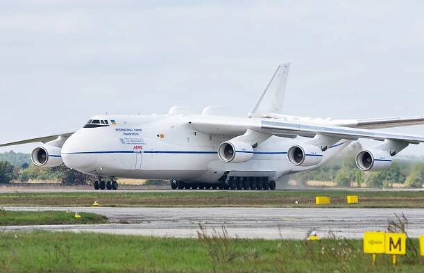 Súbor:An-225 Mriya 4.jpg – Wikipédia