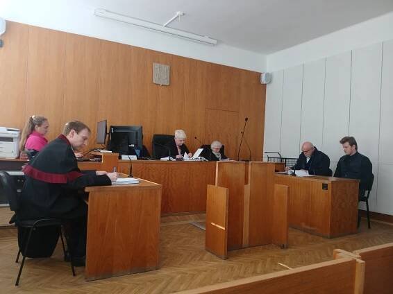 Pes není věc, rozhodl soud. Majitele týraného psa poslal na dva roky do vězení