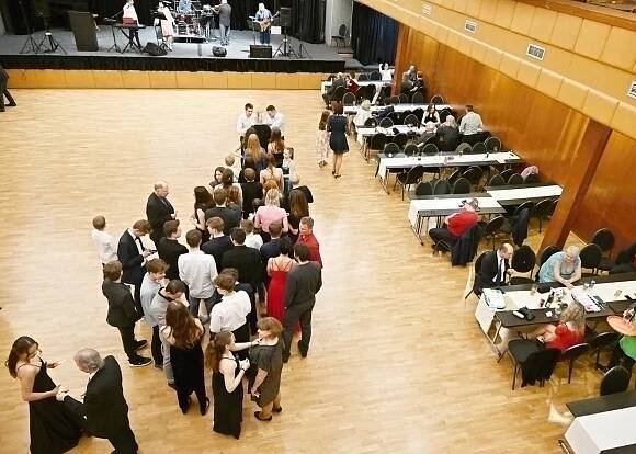 Plavecký ples 2024 – Plavecký klub Liberec
