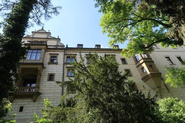 Zámek Stránov - Jizerní Vtelno, Střední Čechy | Regiontourist.cz
