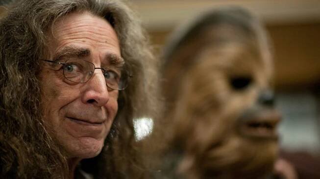 Zemřel Peter Mayhew, představitel Chewbaccy z Hvězdných válek