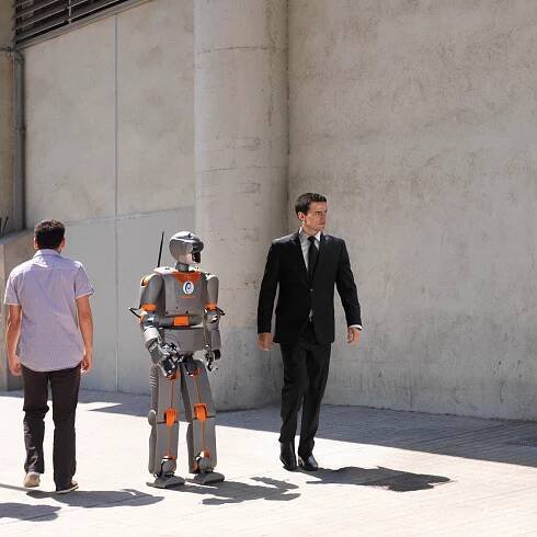 Hello, Robot. Design between Human and Machine