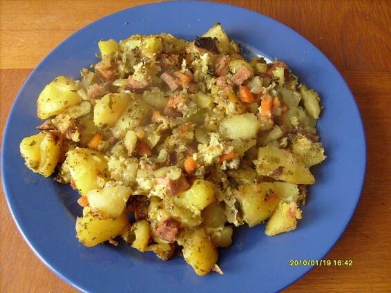 Zapékané brambory s uzeninou
