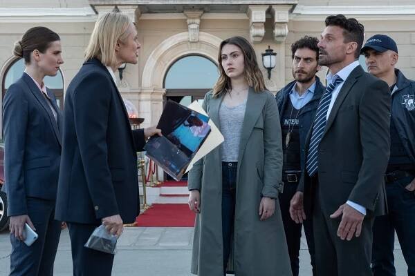 Didi Anderson, Caroline Goodall, Frank Grillo - Zabijákova žena & bodyguard - Z filmu
