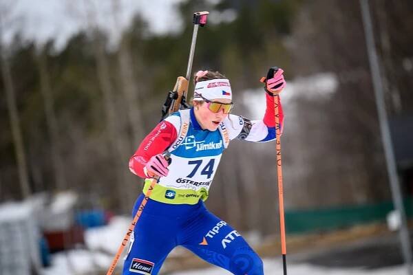 Na světovém šampionátu ve Švédsku vybojovala dorostenka Ilona Plecháčová bronz ve sprintu - Biatlon
