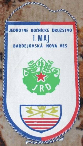 JZD / JRD BARDEJOVSKÁ NOVÁ VES - DOBOVÁ RETRO VLAJEČKA