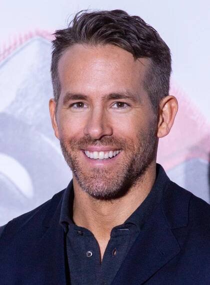 Ryan Reynolds Age, Bio, Career, Worth, Wife & More 1