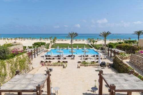 Bazén v ubytování Caesar Bay Resort nebo v jeho okolí
