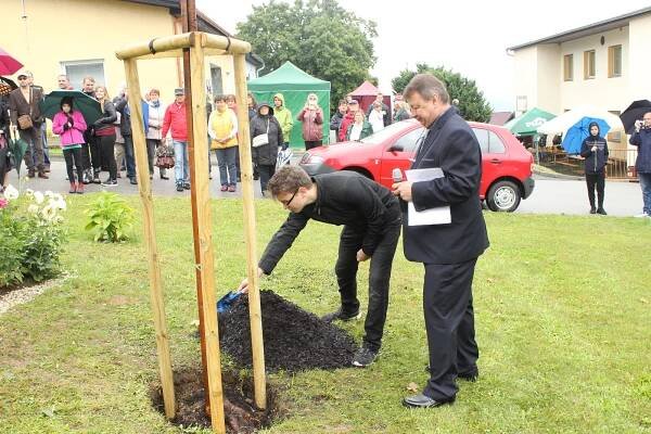 Chrobolští slavili výročí první písemné zmínky o své obci