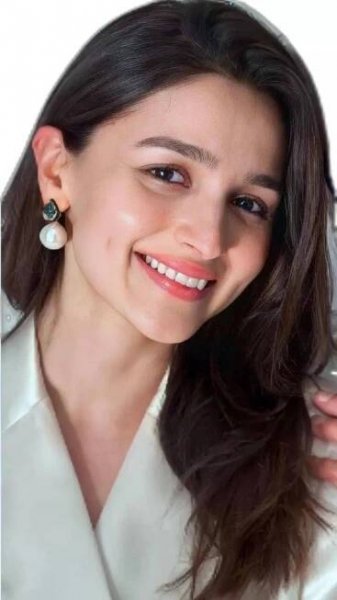 Alia Bhatt's skin care routine, simple steps to beauty for every diva